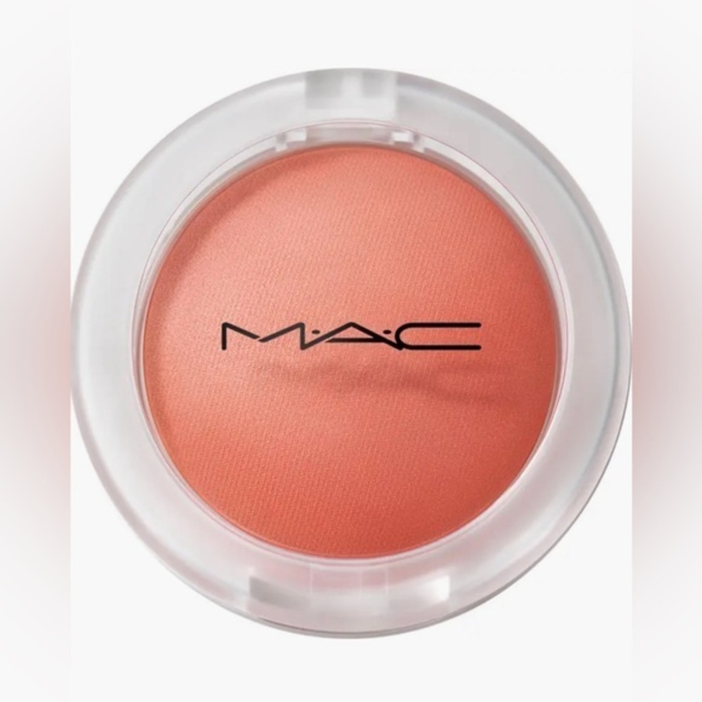 MAC Cosmetics Glow Play Cushiony Blush in Cheer Up